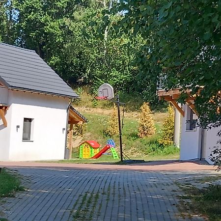 Resort Holiday Natural - Gosciniec Zacisze Chmielno Eksteriør billede