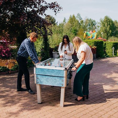Resort Holiday Natural - Gosciniec Zacisze Chmielno Eksteriør billede