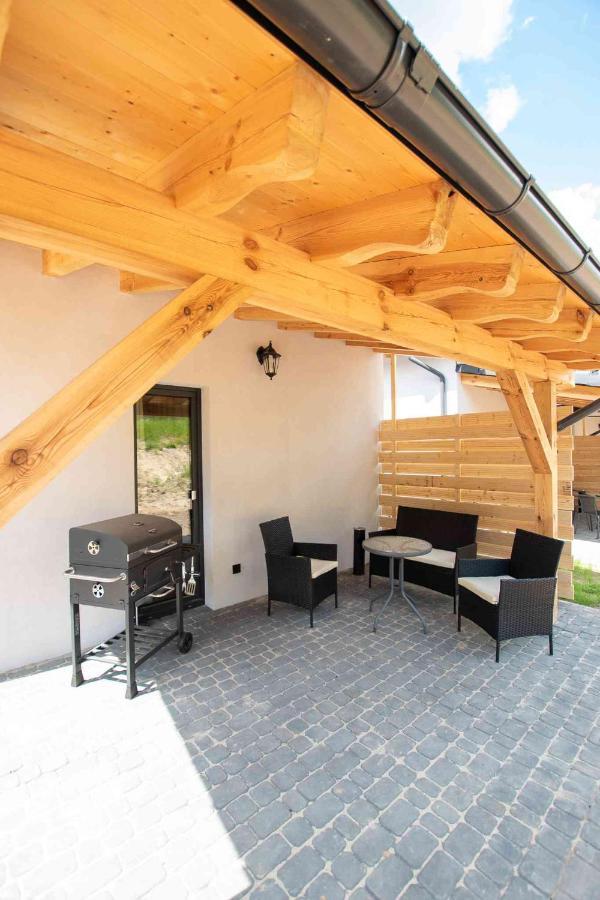 Resort Holiday Natural - Gosciniec Zacisze Chmielno Eksteriør billede