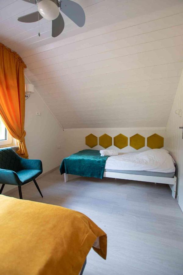 Resort Holiday Natural - Gosciniec Zacisze Chmielno Eksteriør billede