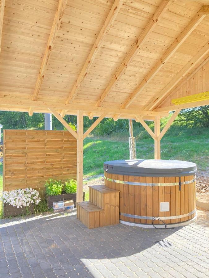 Resort Holiday Natural - Gosciniec Zacisze Chmielno Eksteriør billede