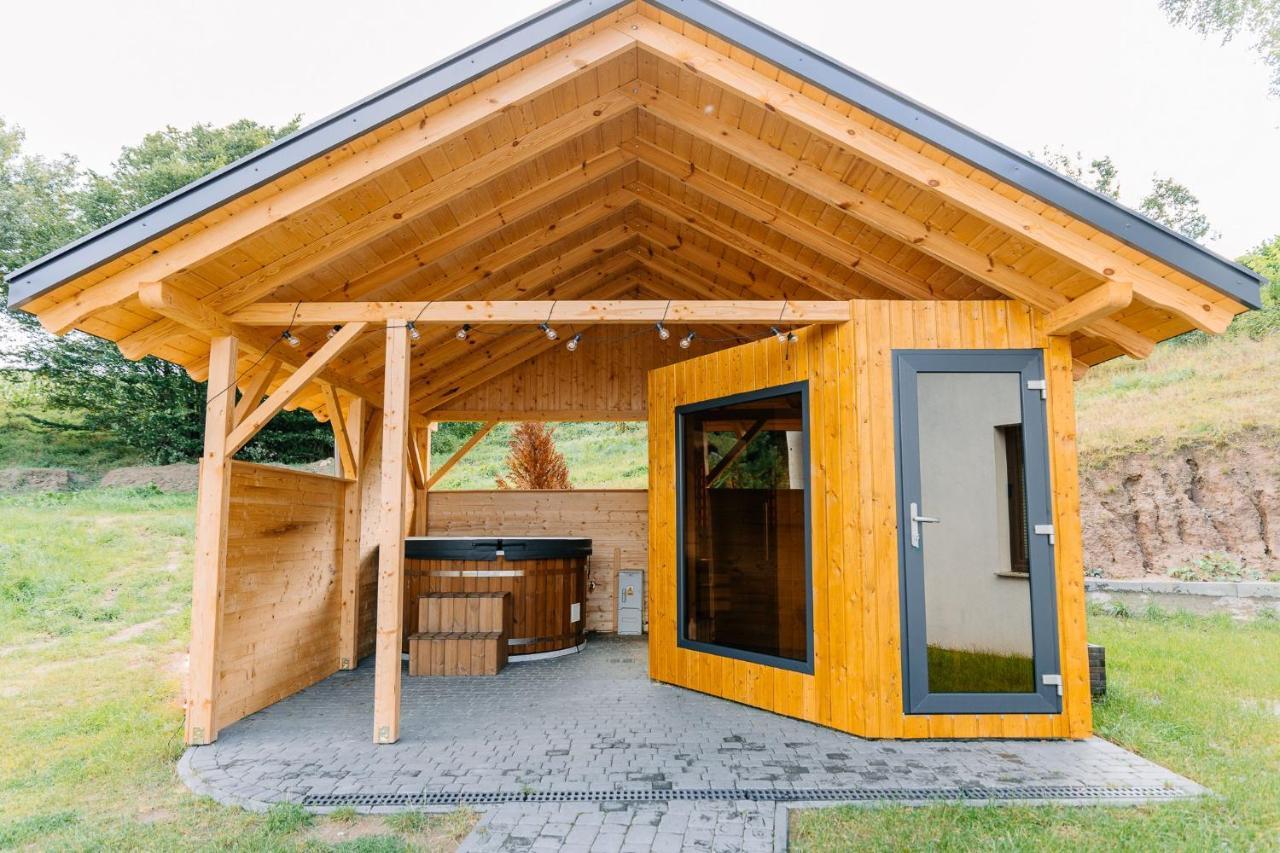 Resort Holiday Natural - Gosciniec Zacisze Chmielno Eksteriør billede