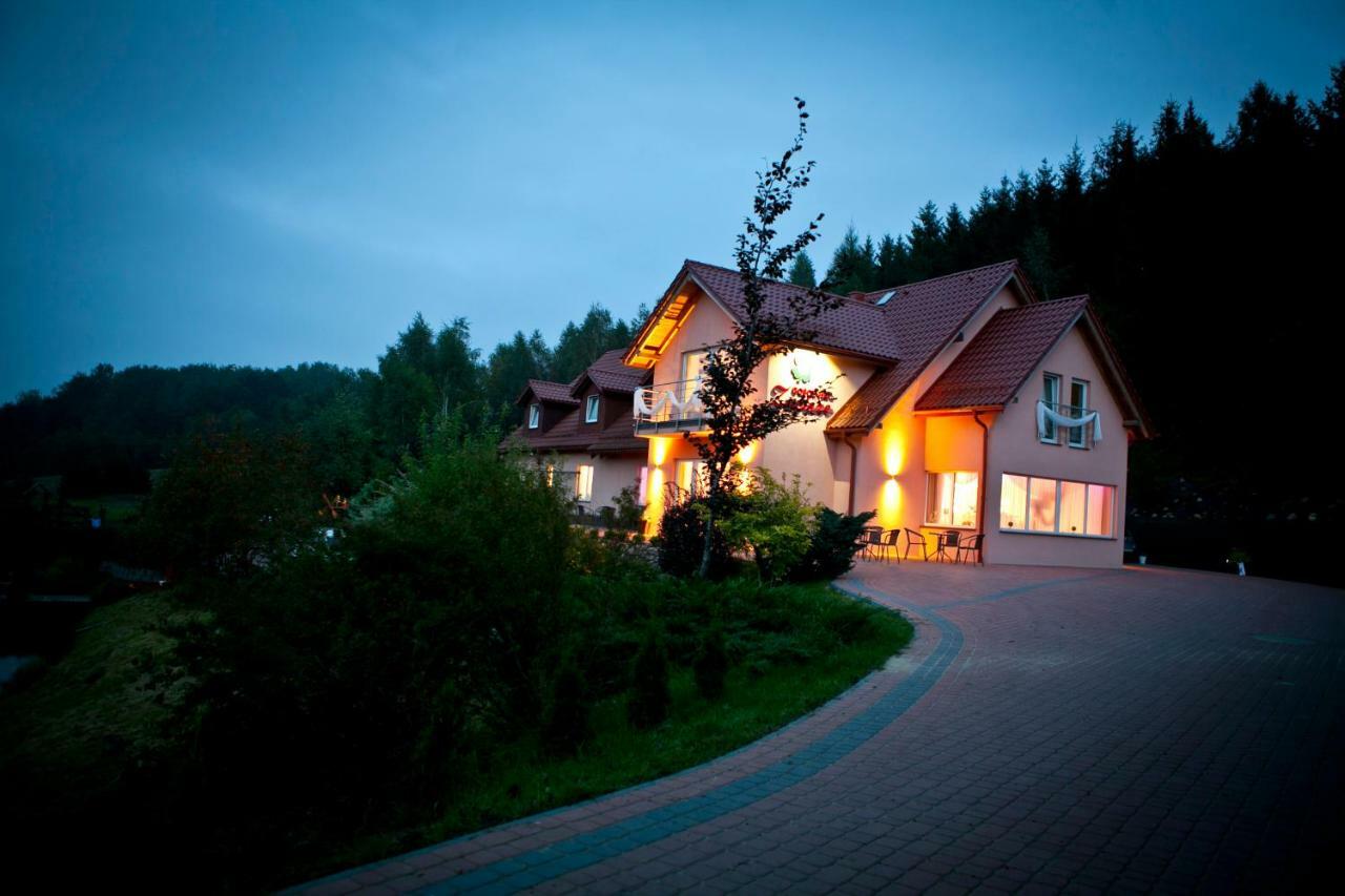 Resort Holiday Natural - Gosciniec Zacisze Chmielno Eksteriør billede