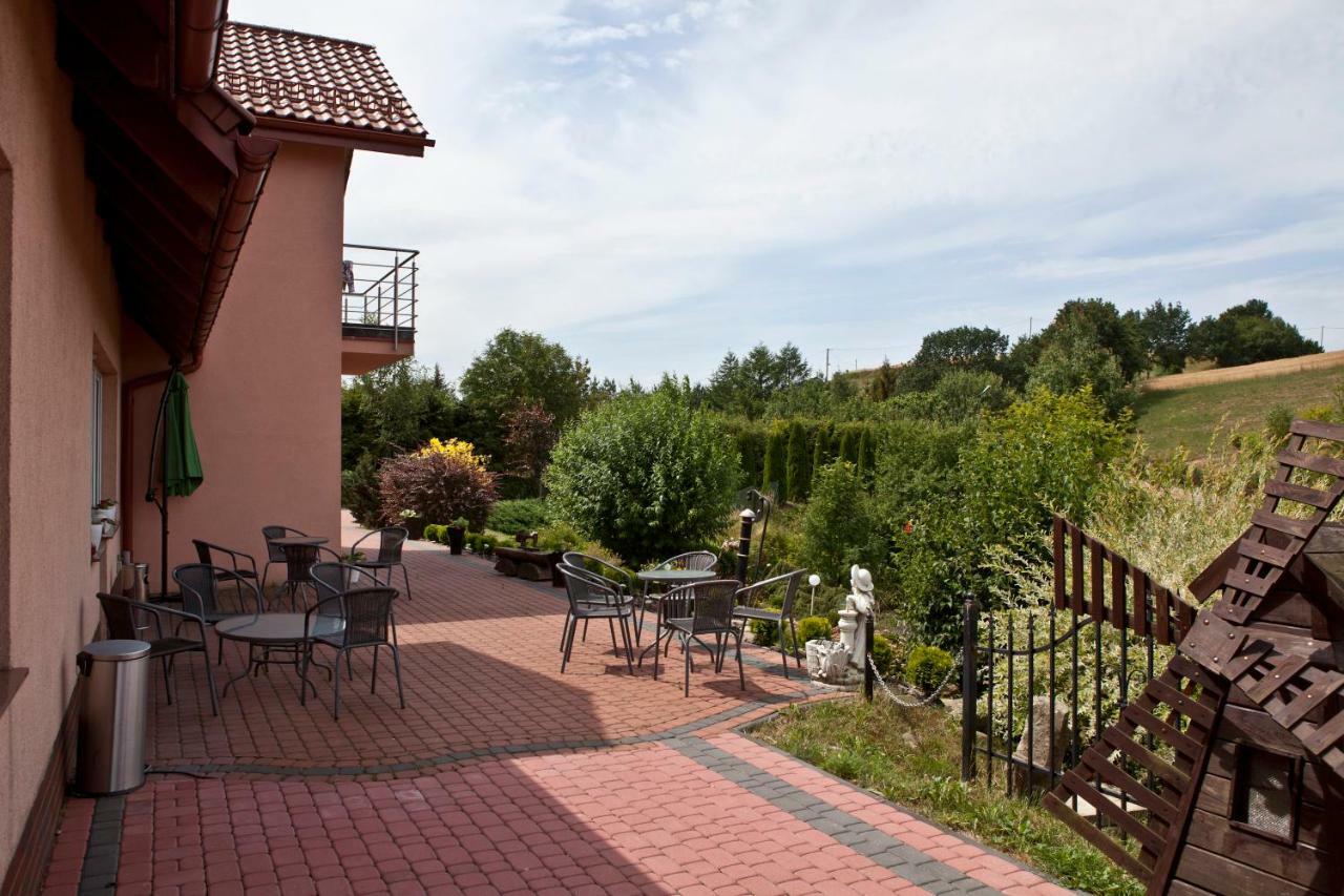 Resort Holiday Natural - Gosciniec Zacisze Chmielno Eksteriør billede